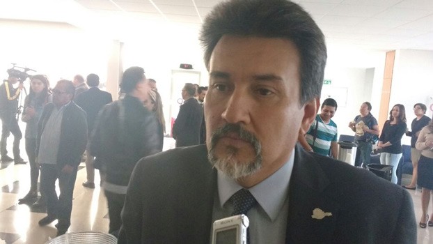 Jefe de exfuncionario acusado de corrupción niega existencia de pruebas documentales