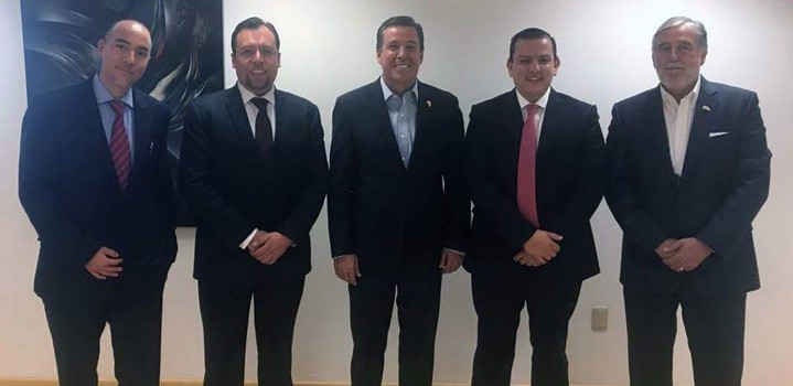 Gestiona gobernador recursos por 400 millones de pesos