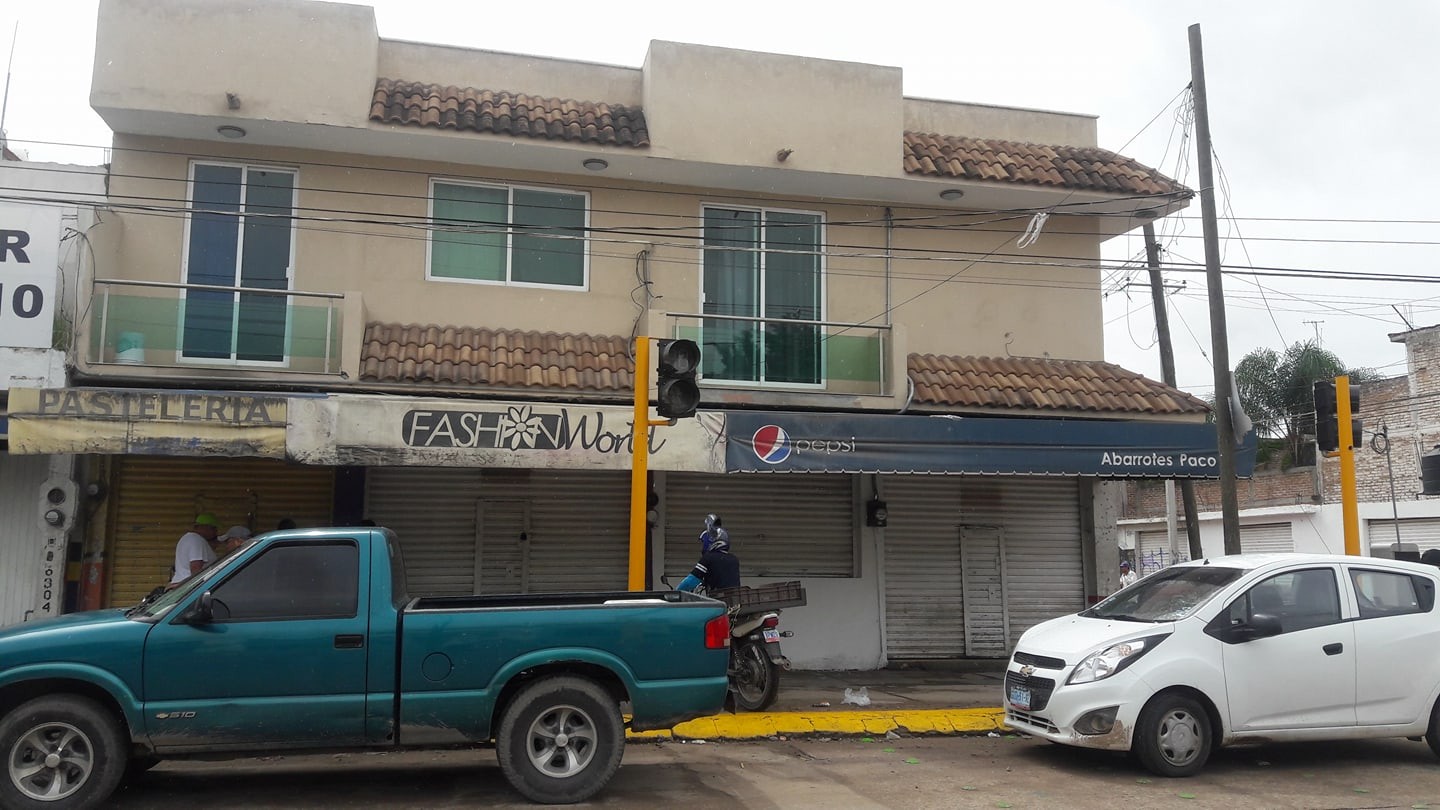 Abarrotero es lesionado de un cachazo durante asalto