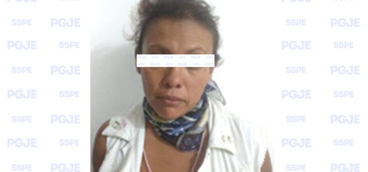 Detienen a mujer que explotaba sexualmente a una menor en un bar de Apaseo el Grande