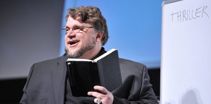 Mientras unos encuentran a Jesús yo encontré a Frankestein Del Toro