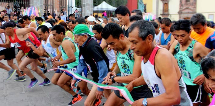 La vieja guardia de atletismo corre en San Miguel de Allende