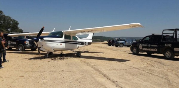 Aeródromo en Sierra de Lobos permanece bajo resguardo