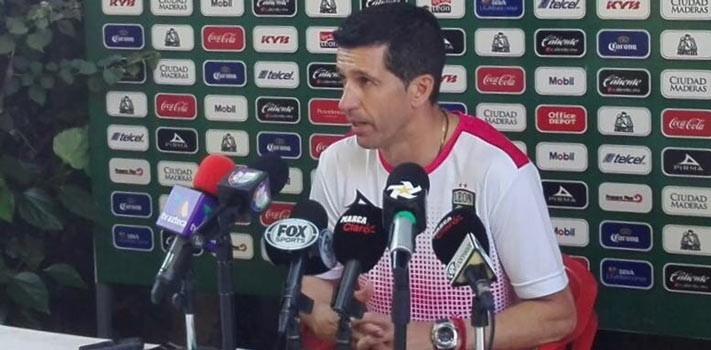 Esmeraldas de León alistan duelo contra Gallos Blancos de Querétaro
