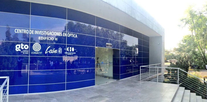 Impulsan desarrollo científico e investigaciones en óptica