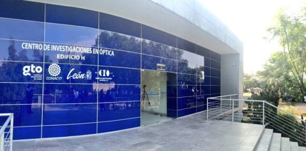 Impulsan desarrollo científico e investigaciones en óptica