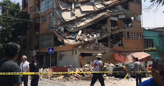 Sismo de 7.1 sacude a la Ciudad de México