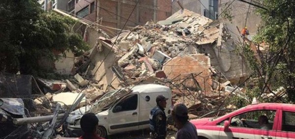 Sigue la esperanza de rescatar a más víctimas en la colonia Condesa