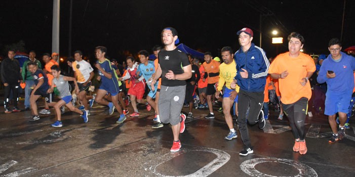 Realizan primer carrera nocturna recreativa 2017 en Salamanca