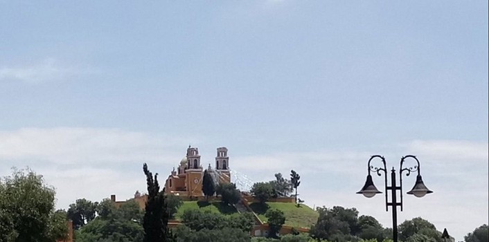 Anuncian fideicomiso para reconstrucción de templos en San Pedro Cholula