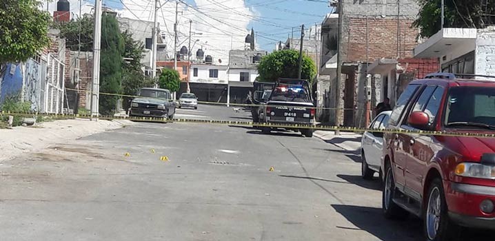 Dos hombres fueron lesionados de gravedad en Lomas del Mirador