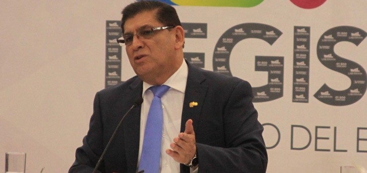 Existen mil escuelas de nivel básico sin escrituras: SEG