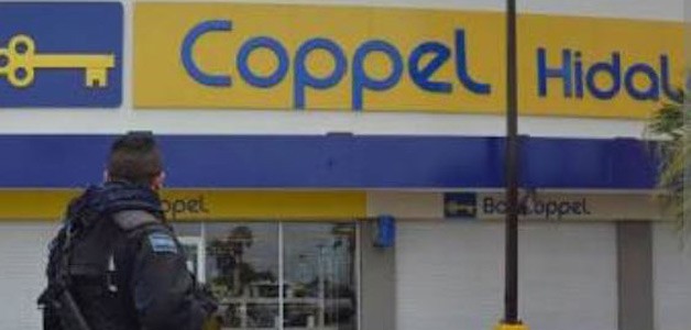 Trabajadora de tienda departamental da a luz a bebé prematura