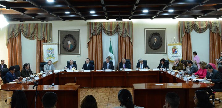 Hay persecución política contra exfuncionarios de la administración de Bárbara Botello