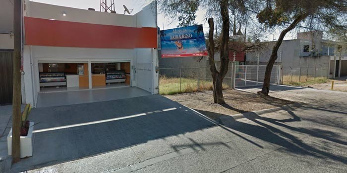 Asaltan negocio de mariscos en Real del Bosque