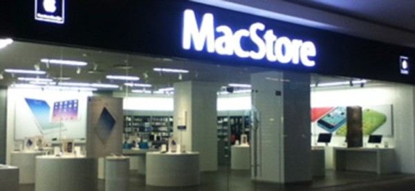 Hombres armados atracaron MacStore de Altacia