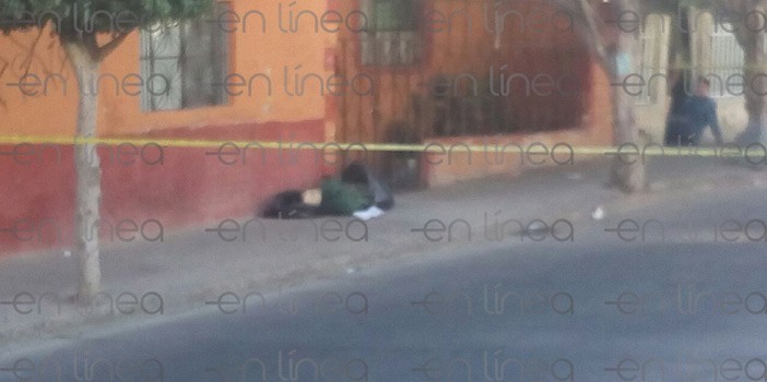 Encuentran cuerpo encobijado en Chapalita