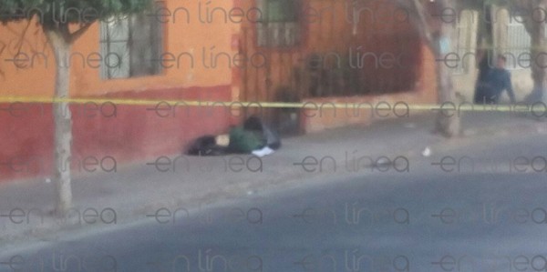 Encuentran cuerpo encobijado en Chapalita