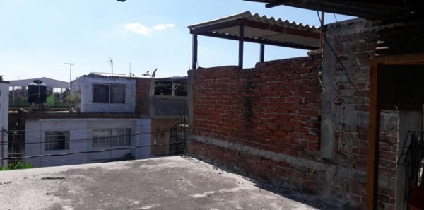 Denuncian a policías por robar una cartera..., atendían un reporte de robo