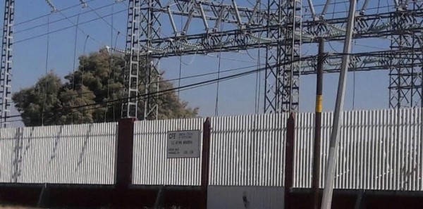 Hombres armados atracan CFE en el Fraccionamiento Industrial