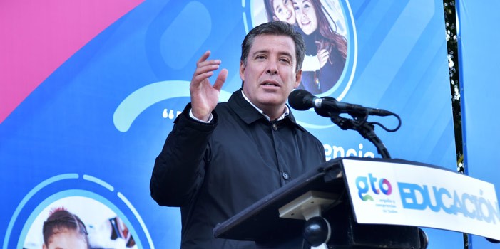 Miguel Márquez dispuesto a prohibir por decreto el Halloween en las escuelas de Guanajuato