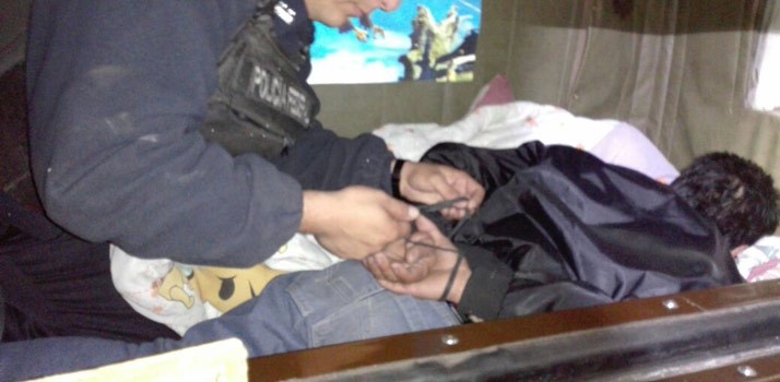 Policía Federal rescata a conductor privado de la libertad