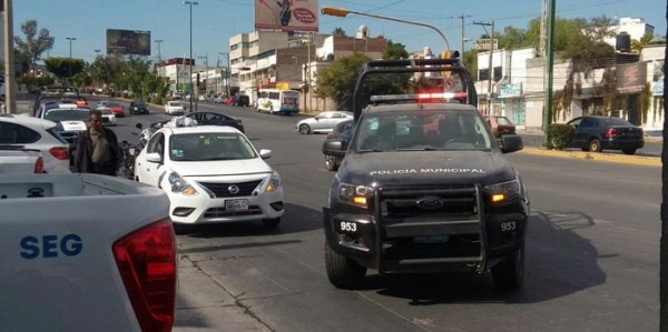 Ileso tras volcar en la colonia Los Paraísos