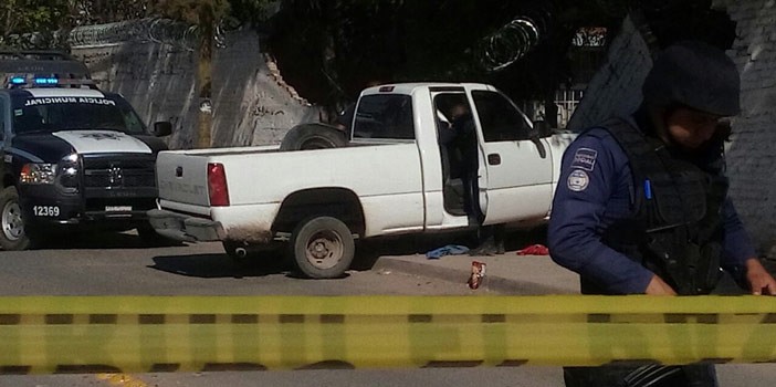 Detenidos al tripular un vehículo con reporte de robo