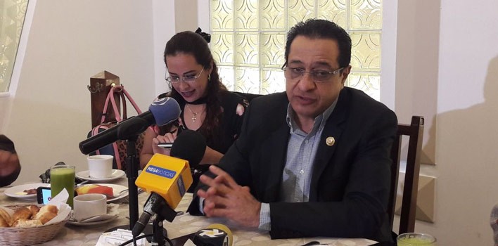 Propone Miguel Salim debates entre aspirantes a un cargo de elección