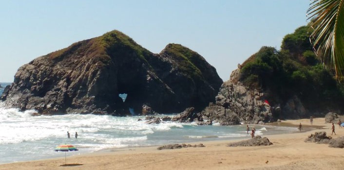 Alistan tercera edición del Festival Nudista de Zipolite