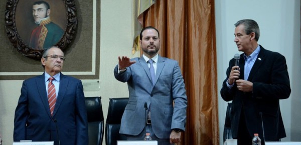 Roberto Novoa Toscano rinde protesta como primer síndico