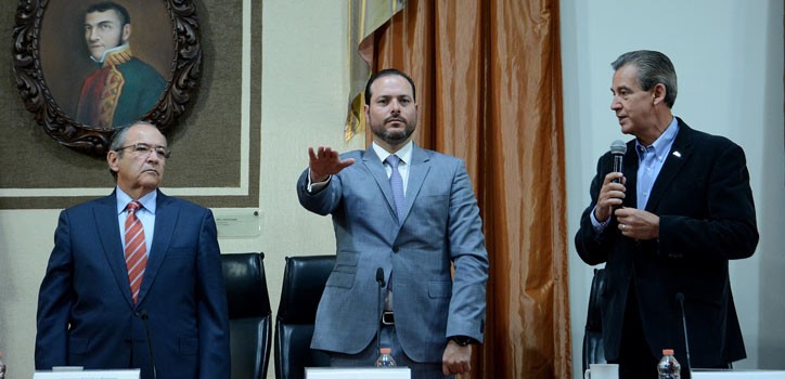 Roberto Novoa Toscano rinde protesta como primer síndico