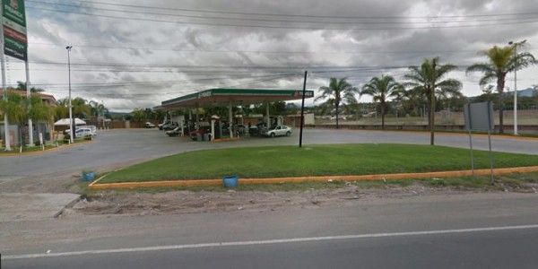 Analizan estatus legal de gasolineras en León