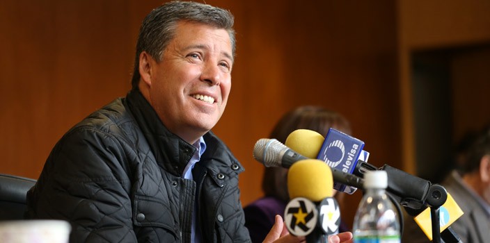 Declina gobernador hablar sobre el nuevo estadio de fútbol