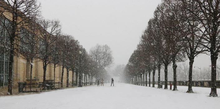 Decretan alerta por nieve en París y en 45 provincias de Francia