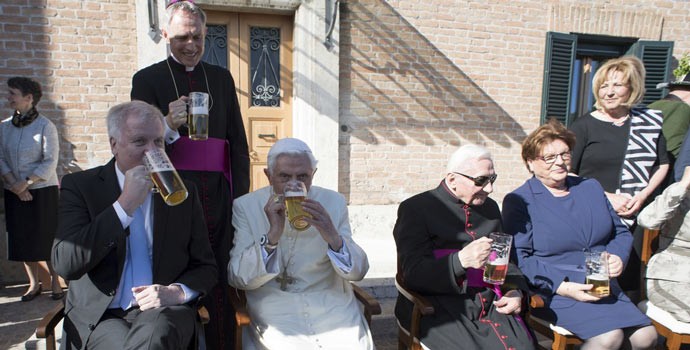 “Peregrino a casa en el último tramo de mi vida” Benedicto XVI