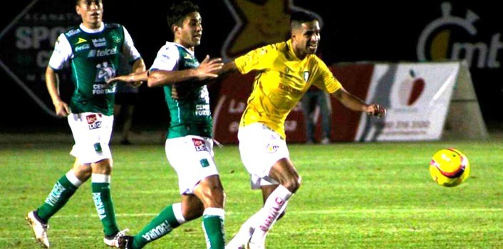 León reacciona en los minutos finales y saca empate 2-2 con Venados