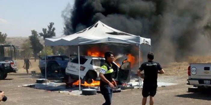 Se incendia automóvil de Benito Guerra en Irapuato