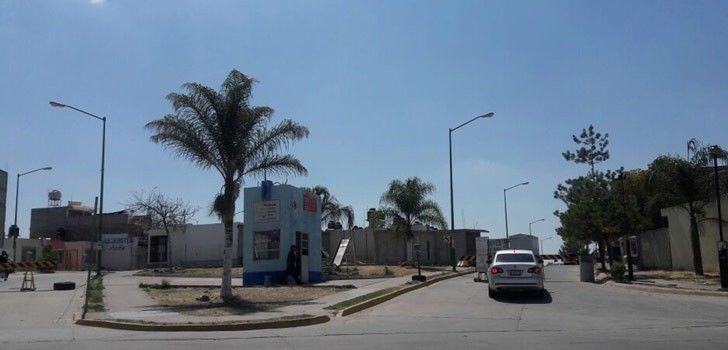 Lesionan a joven y lo encierran en Paseo de las Torres