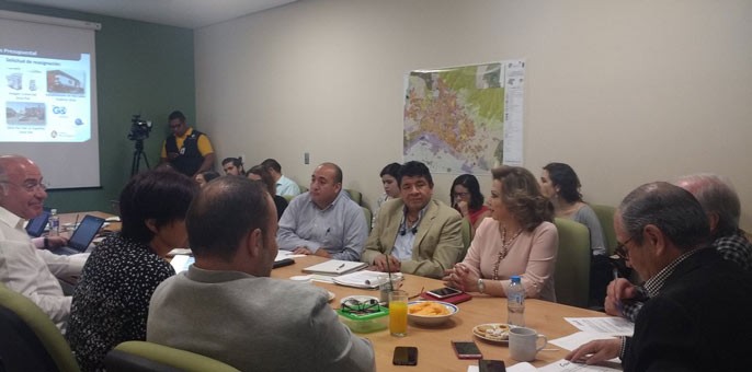 Regularizarán nuevamente espacios en mercados públicos de León