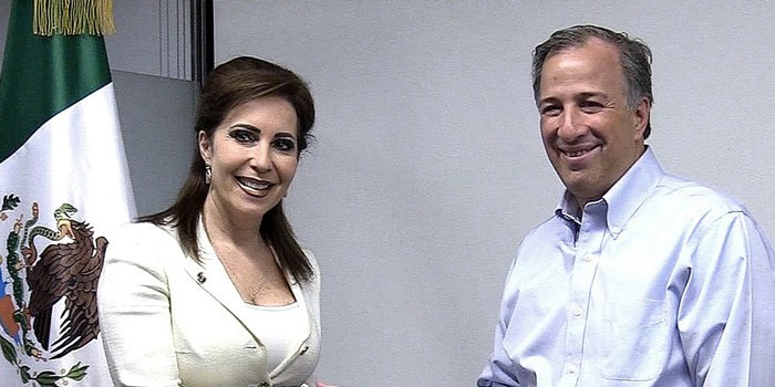 Bárbara Botello se suma a la campaña de Meade
