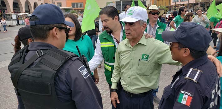 Garantiza Felipe Arturo Camarena atender necesidades de policías