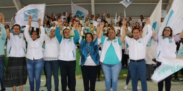Maestros jubilados de Guanajuato se unen a campaña de Bertha Solórzano