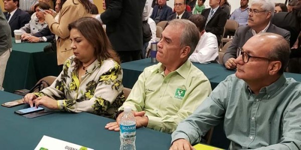 Felipe Arturo Camarena presentará su 3 de 3 cuando sea conveniente