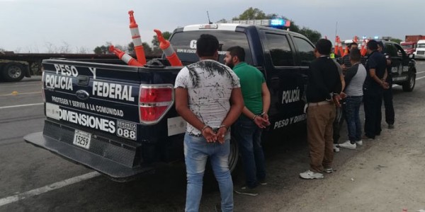 Policía Federal detiene a banda de asaltantes en la carretera San Miguel de Allende - Ojuelos