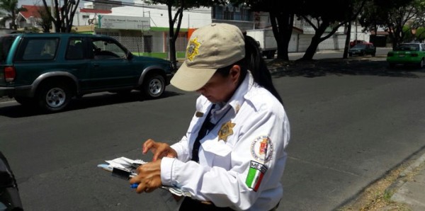 Sancionan a 6 mil 636 por conducir sin licencia