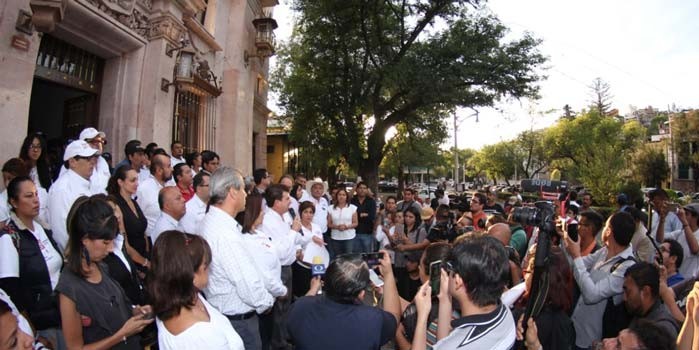 Se manifiestan candidatos de Morena, exigen condiciones de seguridad