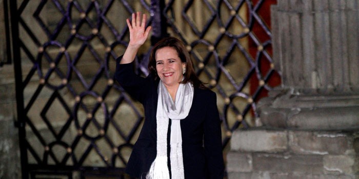 Margarita Zavala renuncia a la candidatura a la presidencia