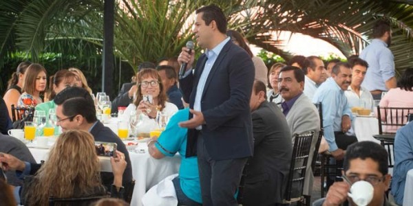 Los maestros son la infantería para reconstruir el tejido social