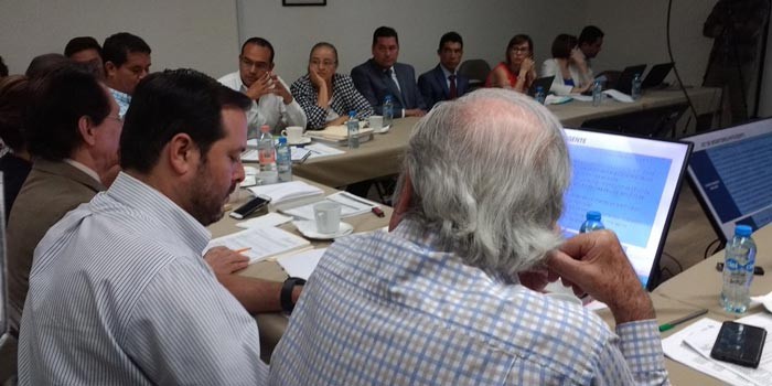 Secretaría de Seguridad busca comprar mil 800 botones de pánico